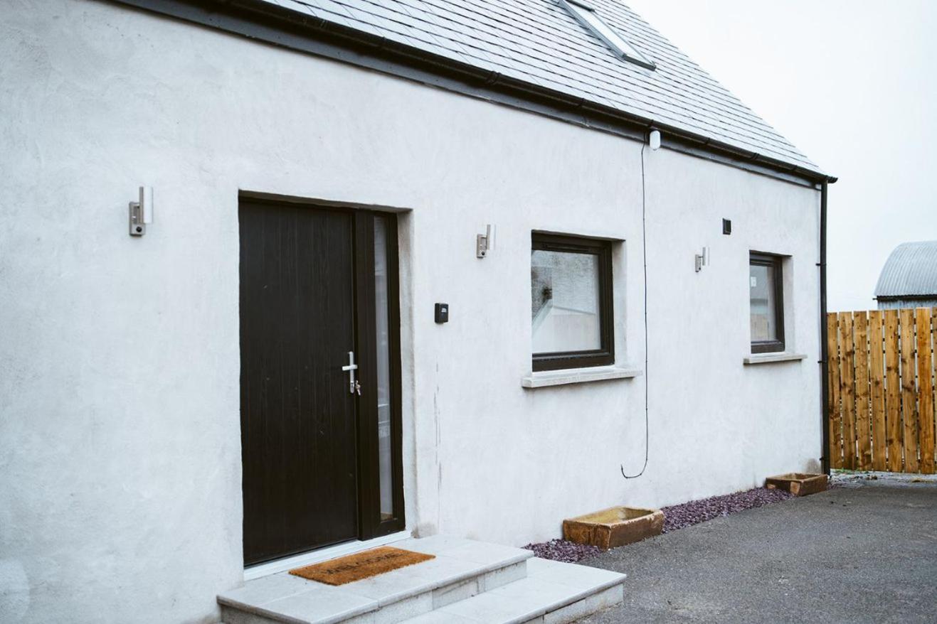 The Byre At Conker Tree Cottages Saintfield エクステリア 写真