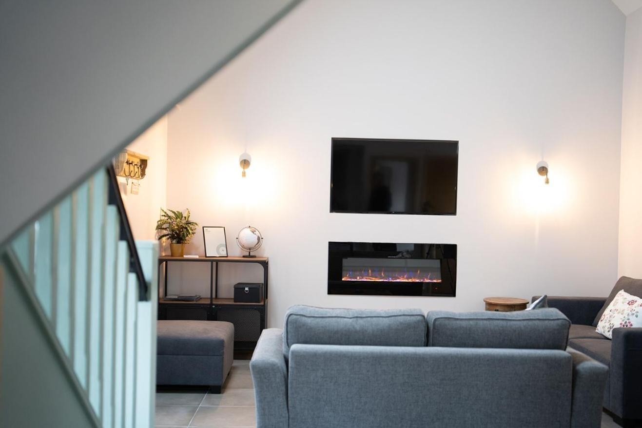 The Byre At Conker Tree Cottages Saintfield エクステリア 写真